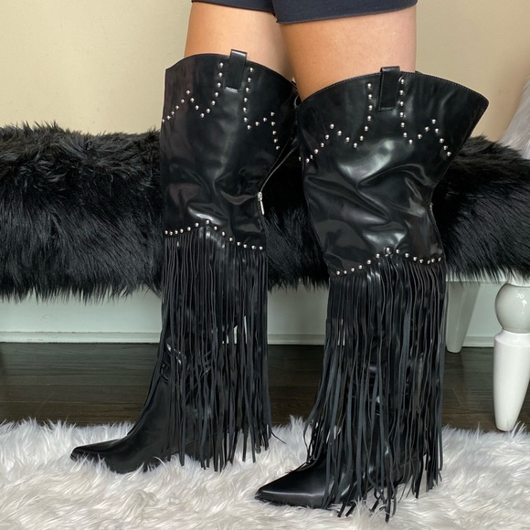 cape robbin fringe boots